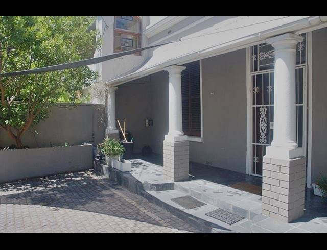 2 BEDROOM HOUSE FOR SALE IN GARDENS